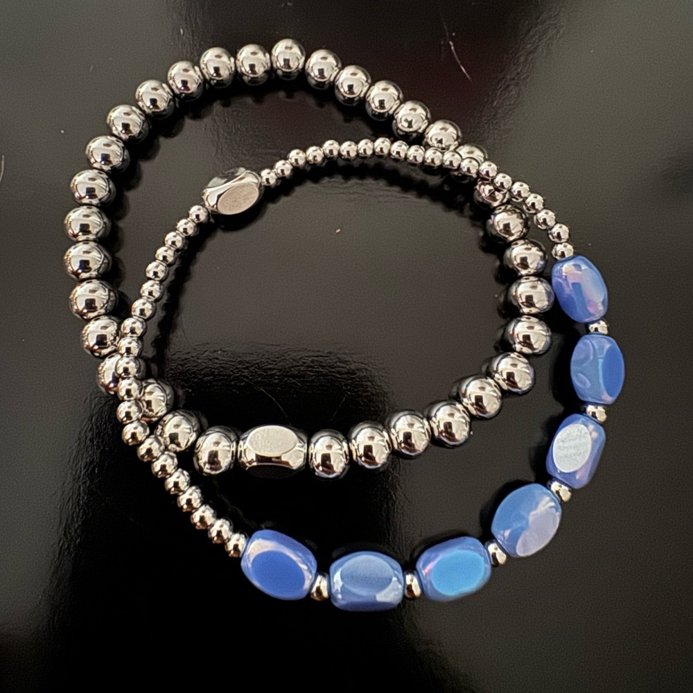 (2) BRAND NEW: Stretch Isla Bracelets